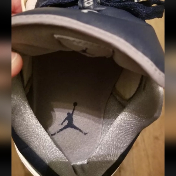 Air Jordan 1  Phat Low “Georgetown Hoyas” Shoes for Men, Size US 11 - Picture 3 of 9